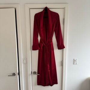 NWOT SKIMS Woven Shine Long Robe Brick Medium